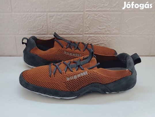 Bugatti belebújós, férfi cipő 44-es - Újszerű!