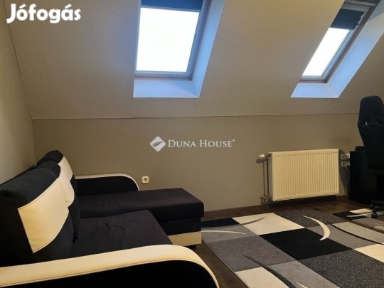 Bugyii 117 nm-es ház eladó