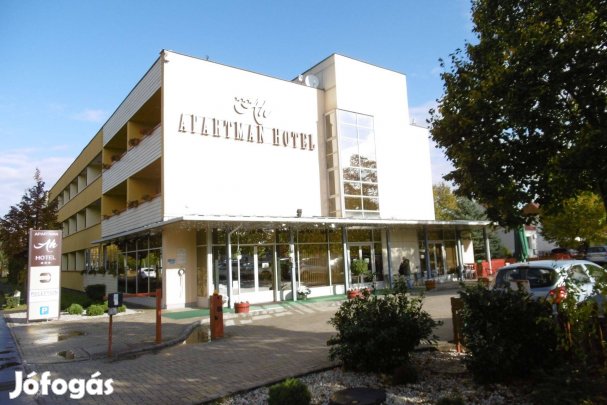 Bükfürdőn az apartman hotel "B" épületében két hét nyaralás