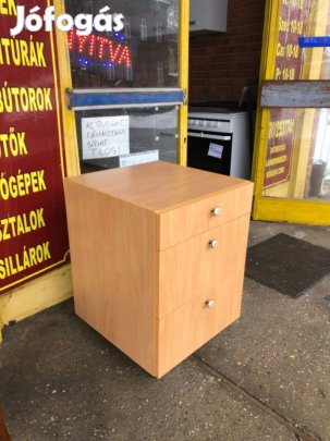 Bükk fiókos kicsi komód
