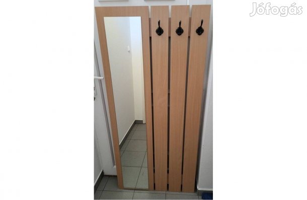 Bükk színű, tükrös előszobafal