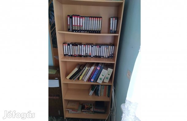 Bükk színű könyvespolc