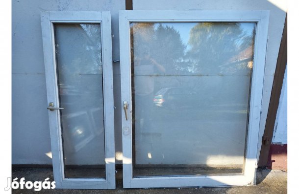 Bukó-nyíló ablakpár tok nélkül