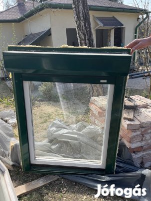 Bukó-nyíló faablakok aluredőnnyel