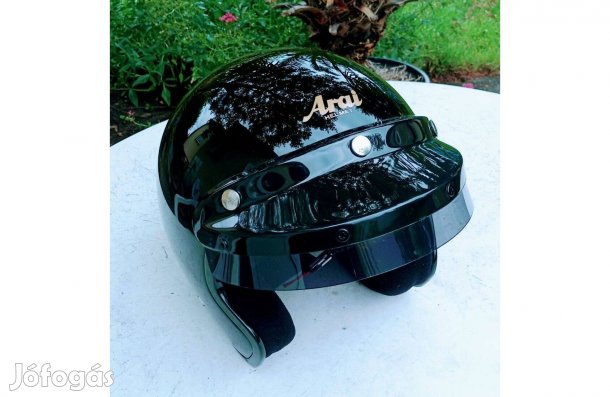 Bukósisak, M-57-58 cm. Arai