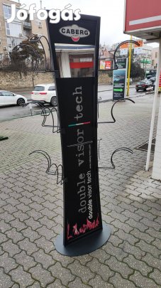 Bukósisak tartó állvány!