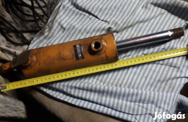 Bulgár targonca hidraulika henger eladó !