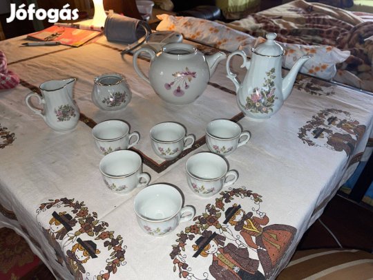 Bulgária porcelánkészlet