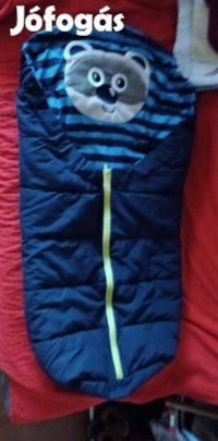 Bundazsák macis autóülésbe és babakocsiba köthető