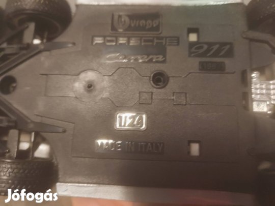 Burago 1:24 Porsche Carrera 911