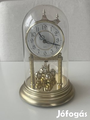 Búrás asztali óra