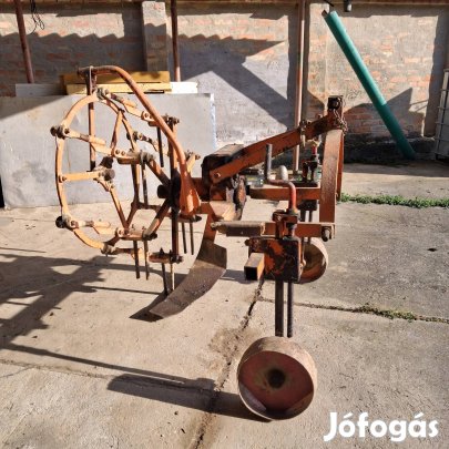 Burgonya krumpli kiszedő