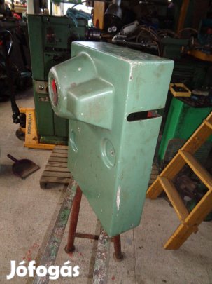 Burkolat cserekerék szekrény védőburkolat