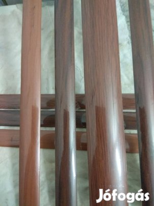 Burkolatváltó elem 270cm x 3cm