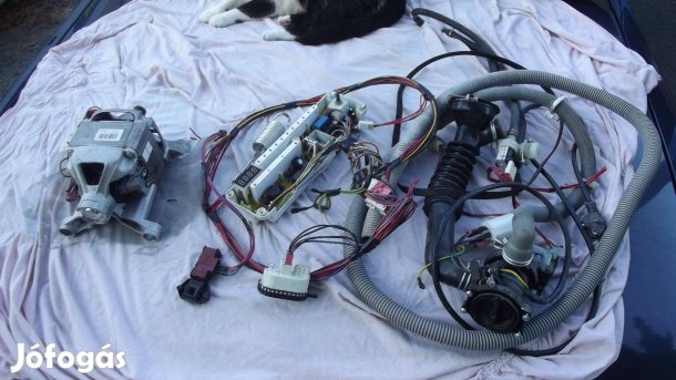 Bush WM-1260BS mosógép alkatrészei eladók