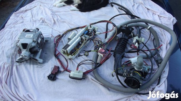 Bush WM-1260BS mosógép alkatrészei eladók