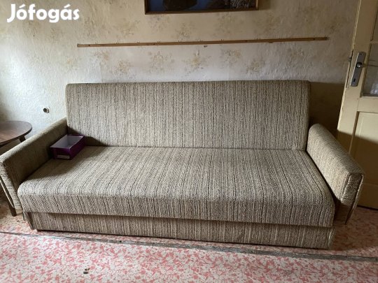 Bútor Eladas 