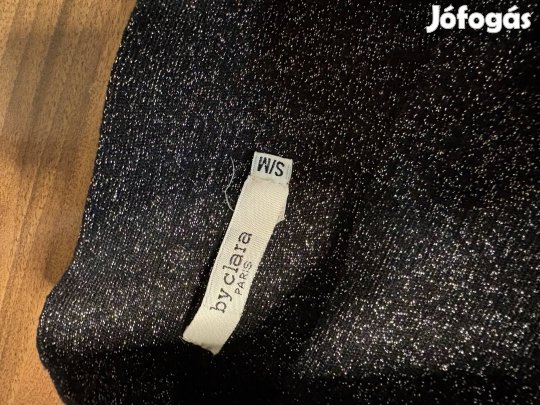 By Clara Paris szoknya