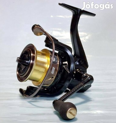 By Döme TEAM Feeder Gold Serie 5000 orsó