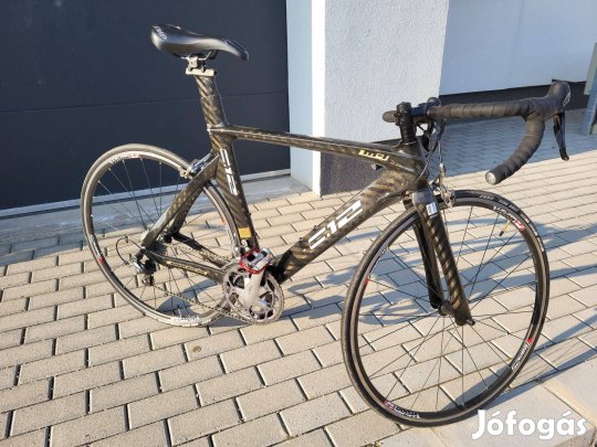 C12 országúti full karbon verseny kerékpár