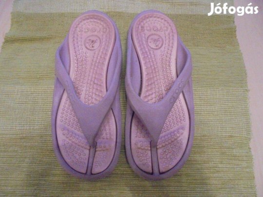 C13-as kb. 31-es Crocs flip flop lány gumi- strandpapucs