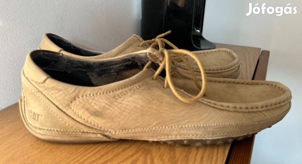 CAT kiváló minőségű puha férfi bőr cipő. Keveset használt de szuper