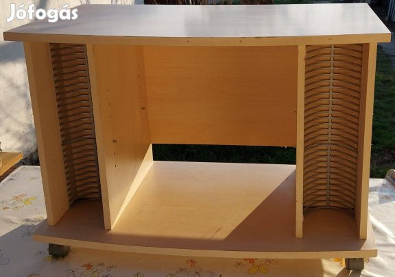 CD DVD tartó asztalka gurúló lábakkal