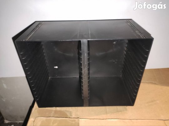 CD tartó, Case logic