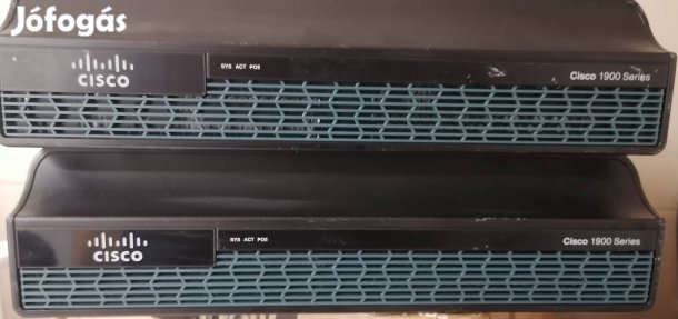 CISCO integrált router. 