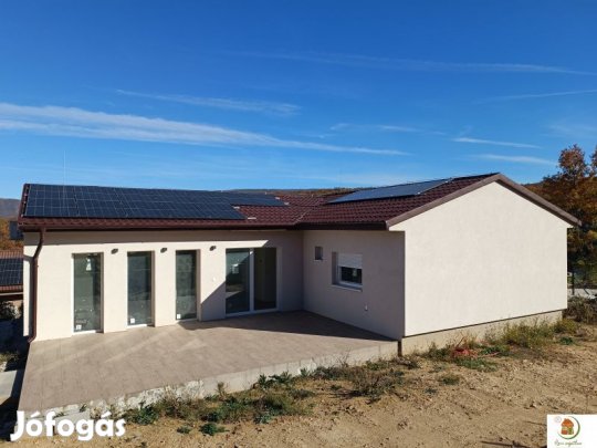 CSODÁS HÁZ CSODÁS KÖRNYEZETBEN