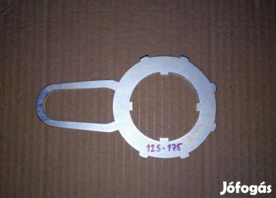 CZ Kuplung kosár rögzítő szerszám