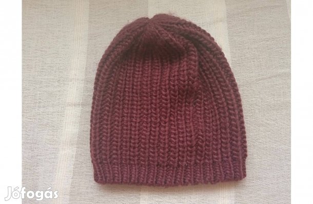 C&A bordó, újszerű sapka
