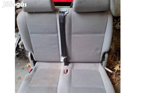 Caddy 2.ülés sora 2005-2015évjáratig 100.000forint bontásból