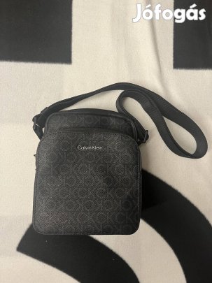 Calvin Klein válltáska