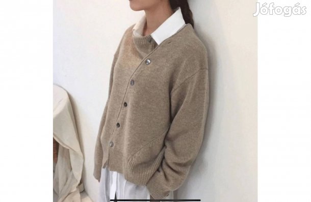 Camel bézs, új, stílusos, kardigán, különleges dizájnnal (XL)