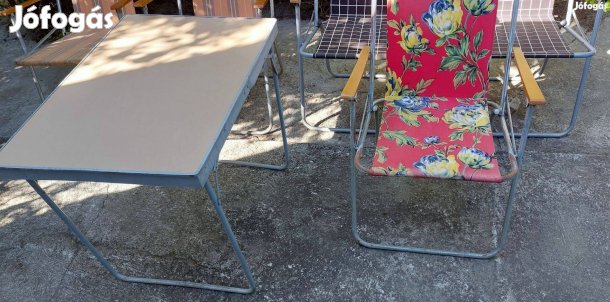 Camping asztal székekkel eladó