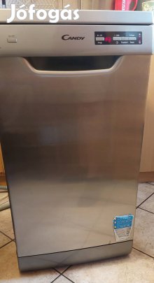 Candy keskeny mosogatógép 3 kosaras