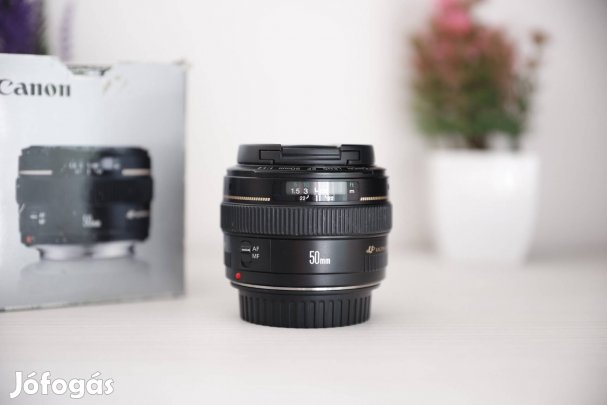 Canon EF 50mm f/1.4 USM