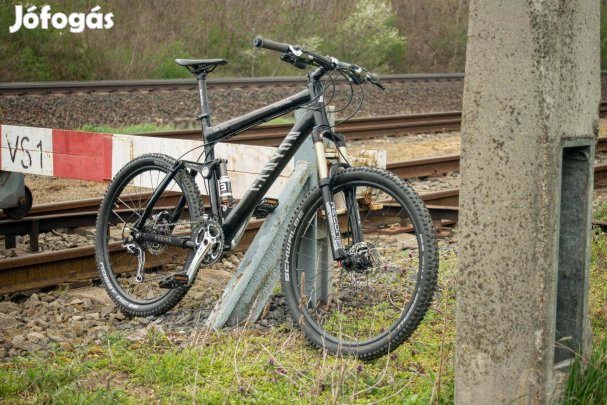 Canyon Spectral F10 Carbon összteleszkópos 26" "L" váz