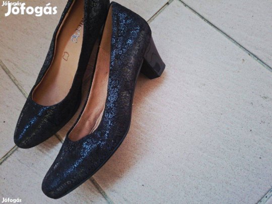 Caprice 39-es alkalmi,fekete női bőrcipő