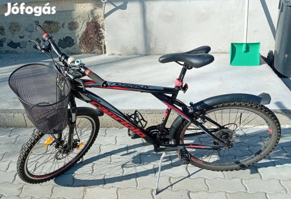 Capriolo Adrenalin 26 férfi kerékpár megkímélt, felszerelt