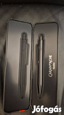 Caran D'Ache toll díszdobozban