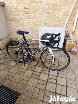 Carbon Colnago országuti kerékpár