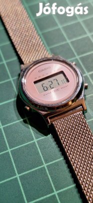 Casio LA700Wem-4AEF ezüst színű női quartz karóra