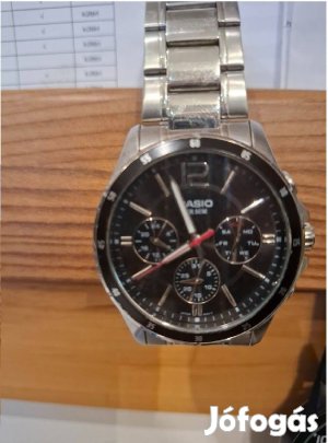 Casio férfi Karóra félárban / ajándék karórával