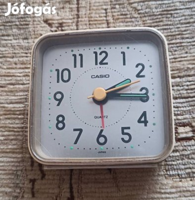 Casio quartz utazó óra