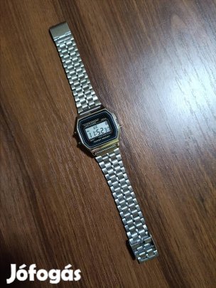 Casio stílusú retro óra