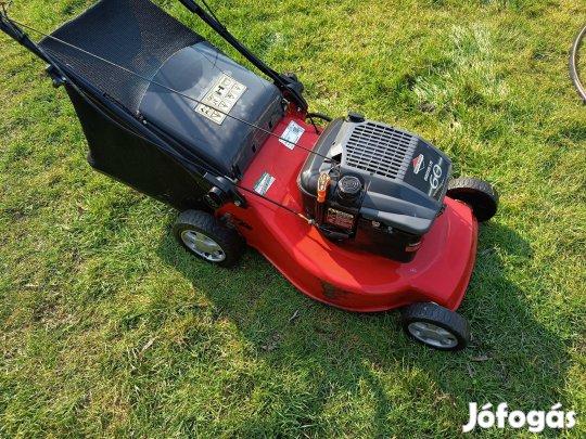 Castelgarden önindítós önjáró fűnyíró 