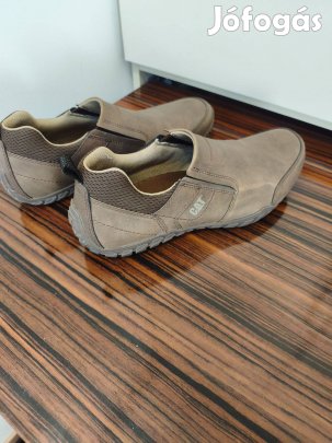 Cat férfi bebújós félcipő