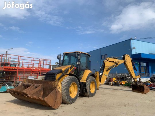 Caterpillar 444F2 kotró-rakodó kombigép